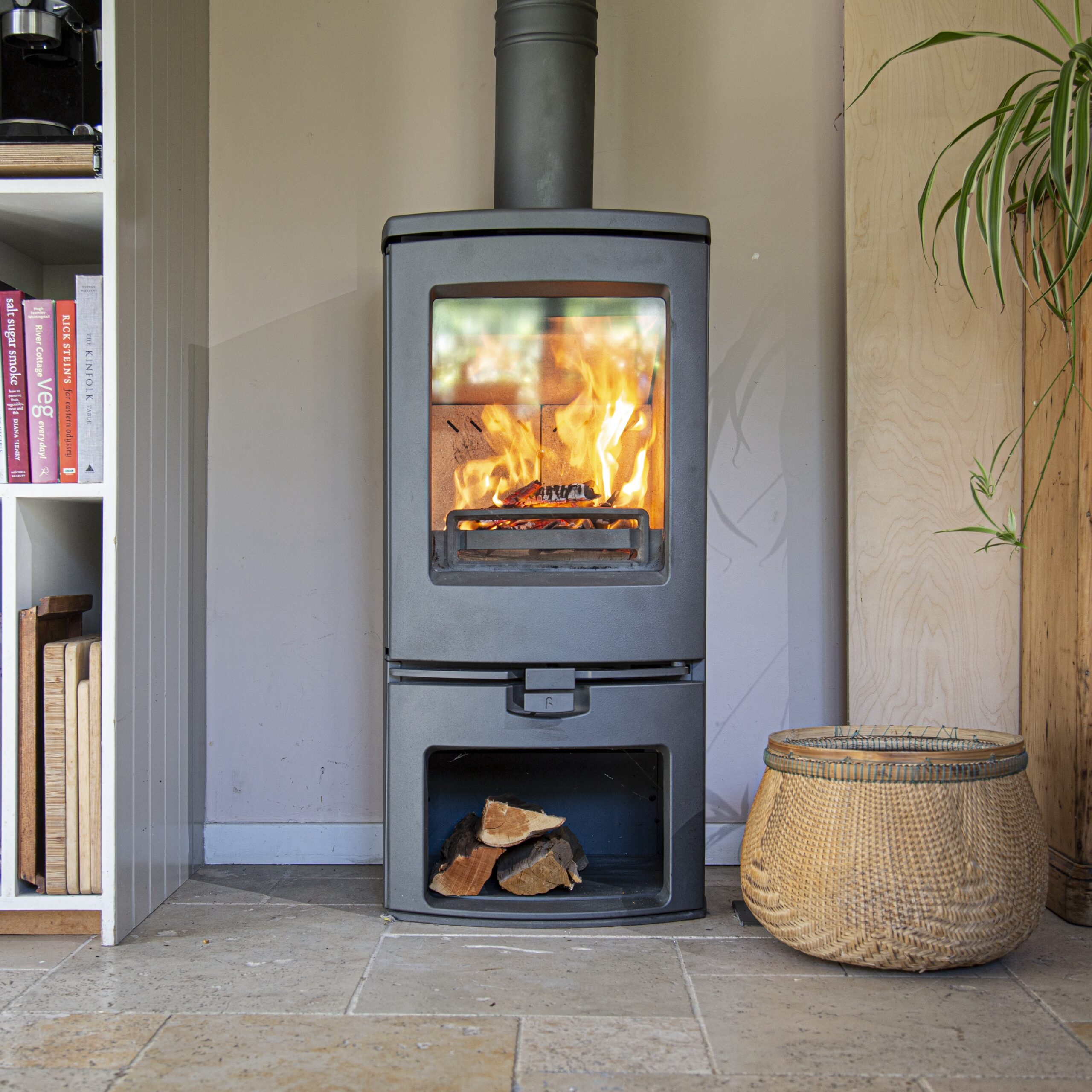 Charnwood Arc 7 Store Stand Gunmetal landscape