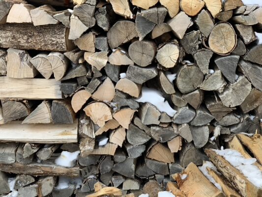 which logs stacking firewood