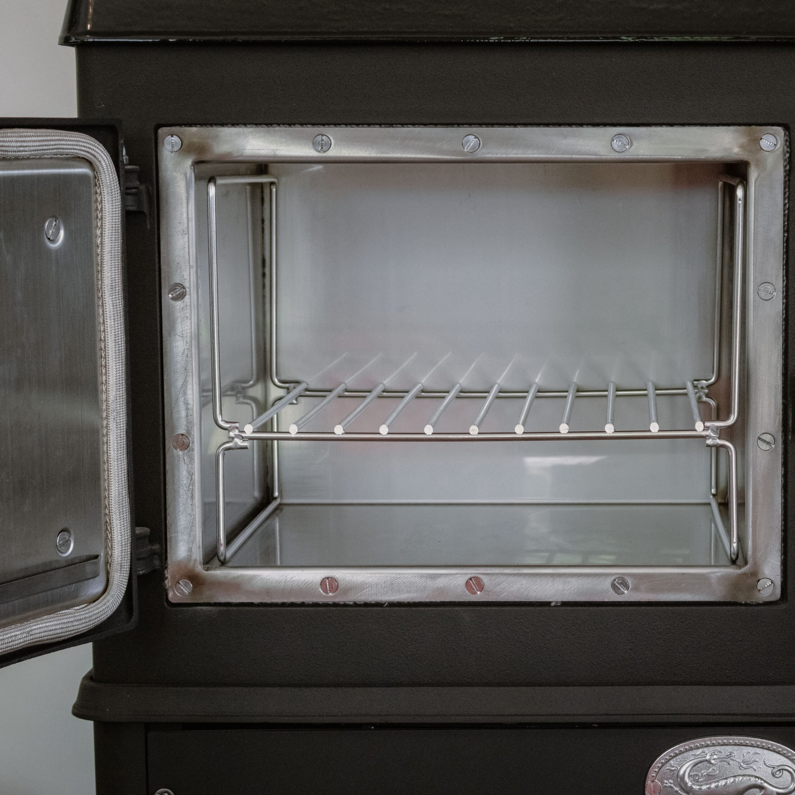 Little Range front view of the oven - hotboxstoves.co.uk