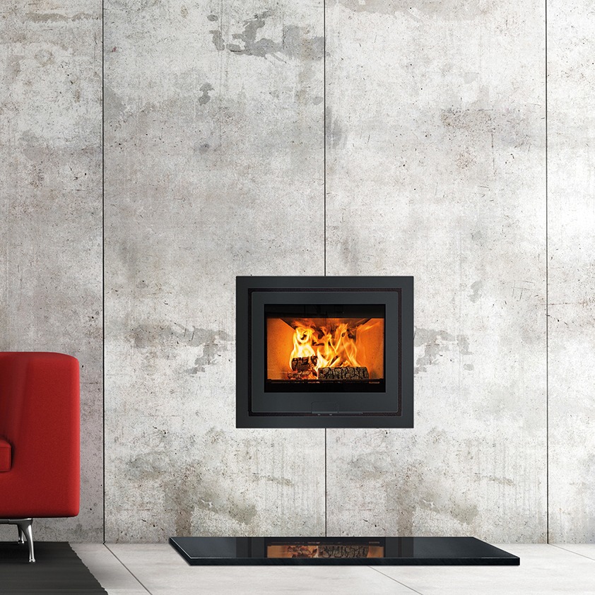 Di Lusso R6 inset lifestyle - hotboxstoves.co.uk