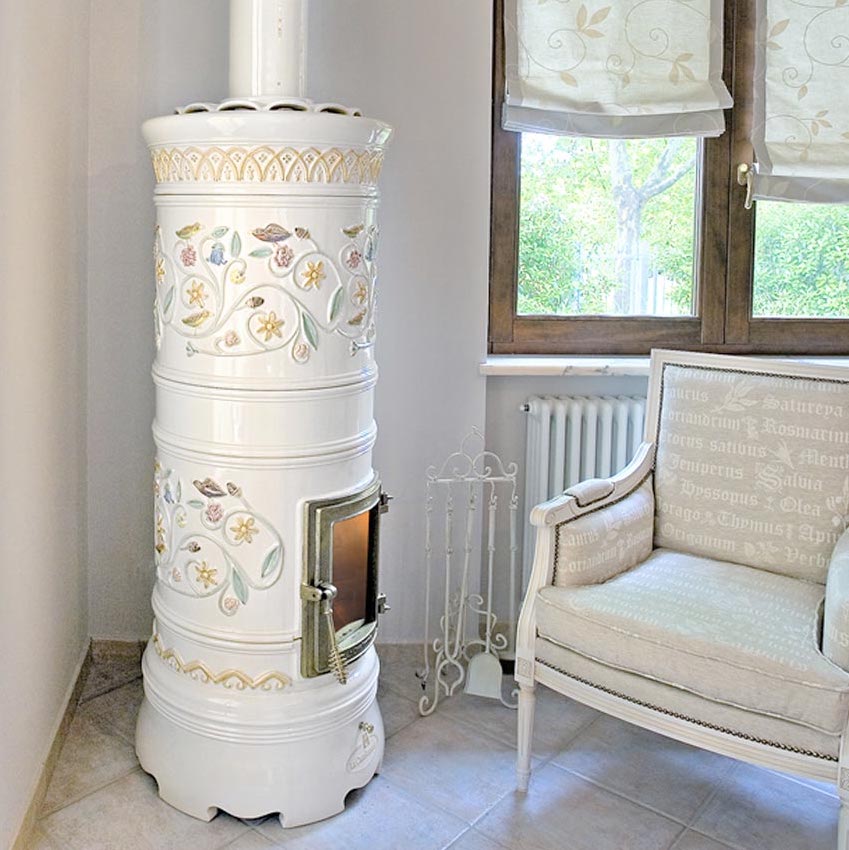 La Castellamonte Rondo 5 decorated - hotboxstoves.co.uk