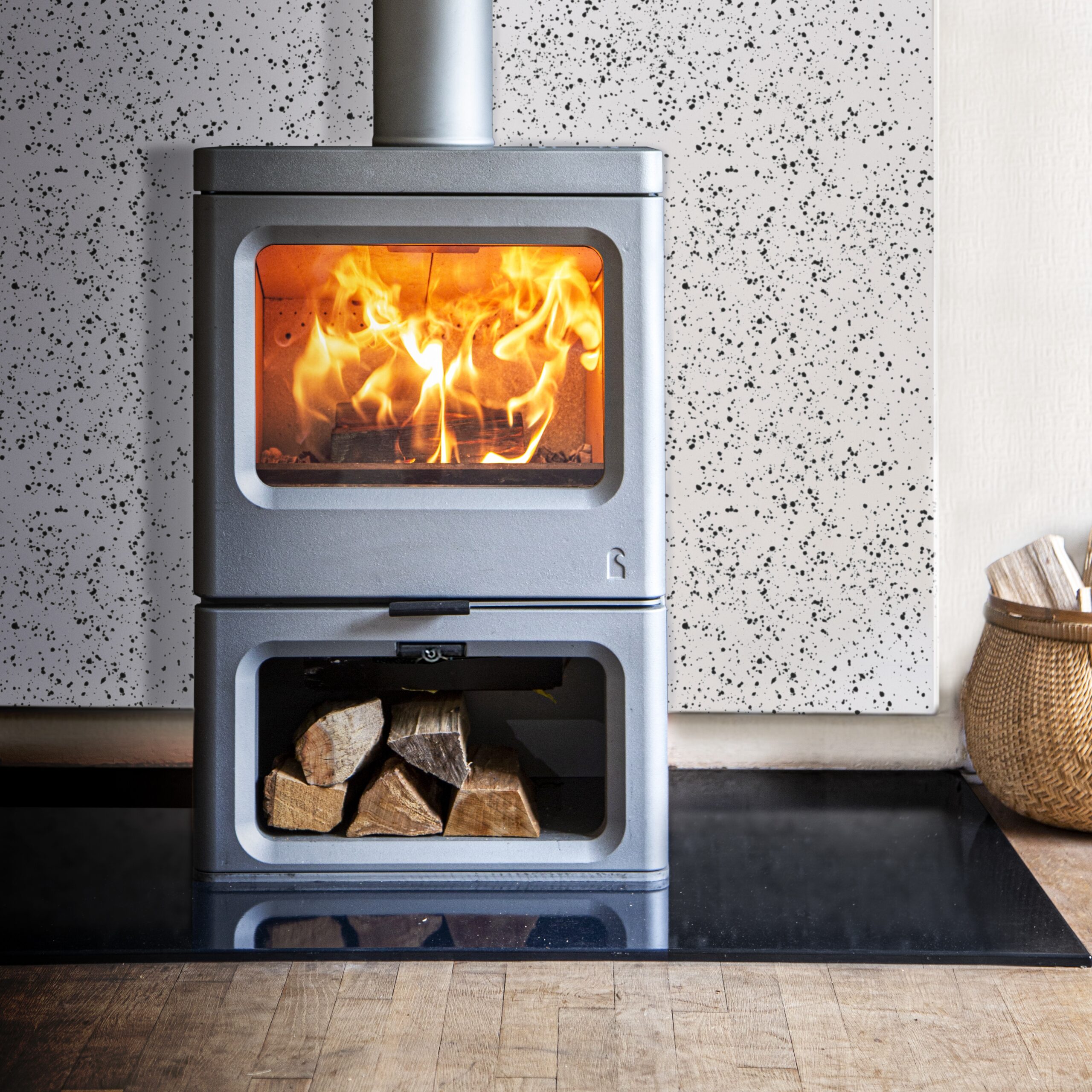 charnwood SkyeE700 EU Black Splatter