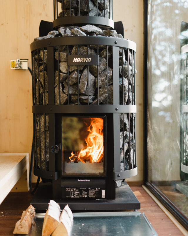 Tyyni 10 wood burning stove - hotboxstoves.co.uk