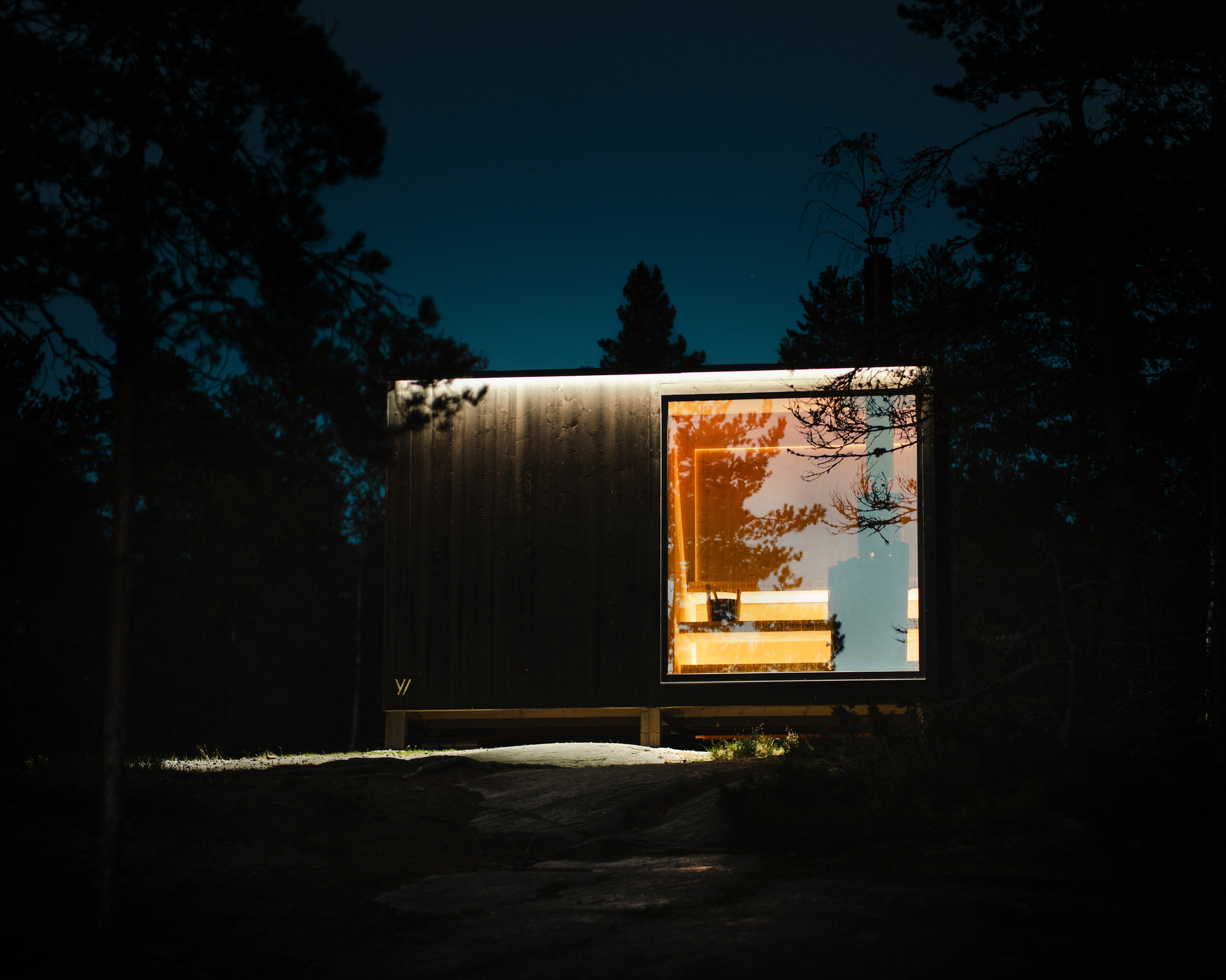Tyyni 10 night view - hotboxstoves.co.uk